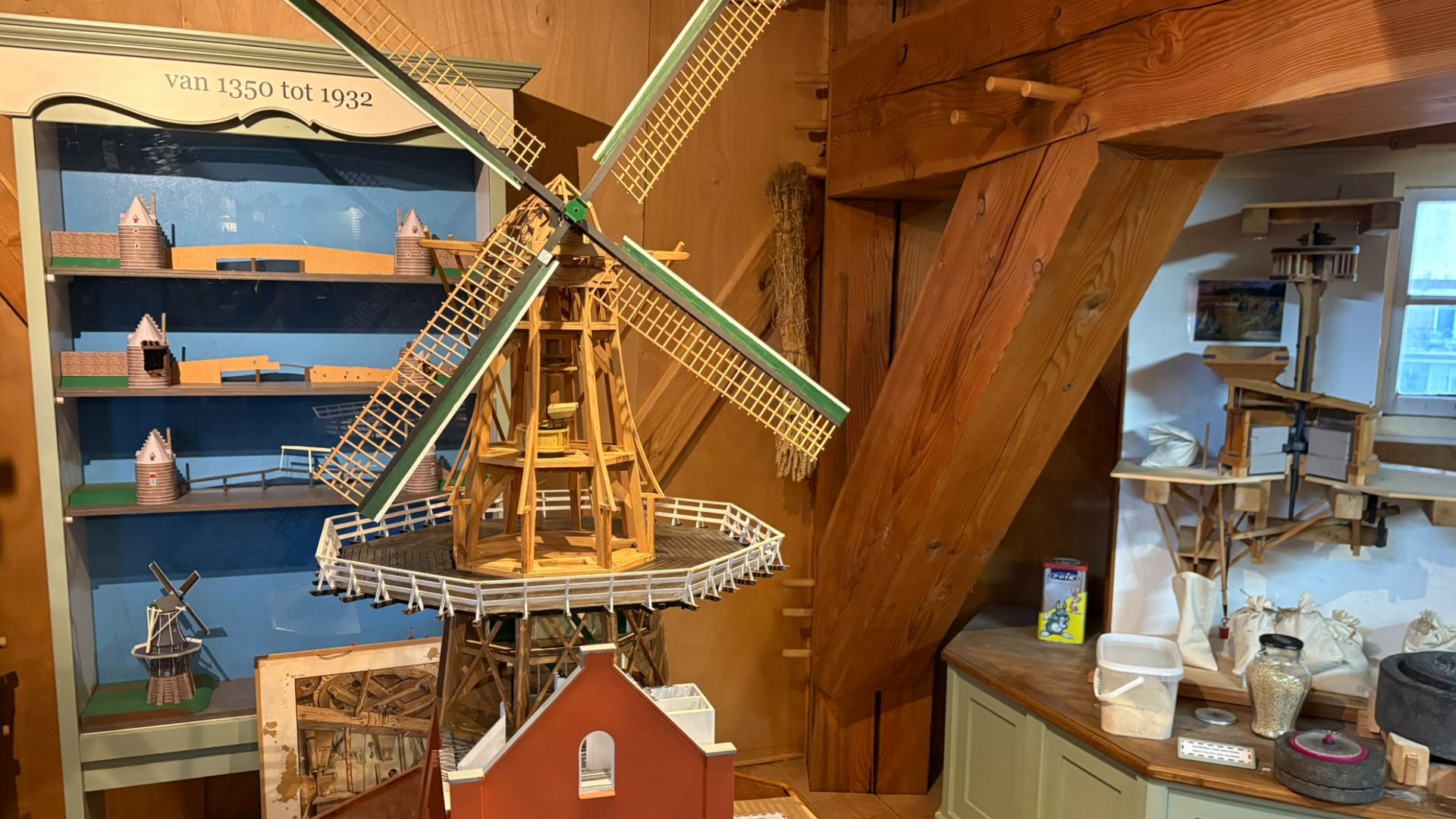 Haarlem molenrondvaart & bezoek Molen de Adriaan