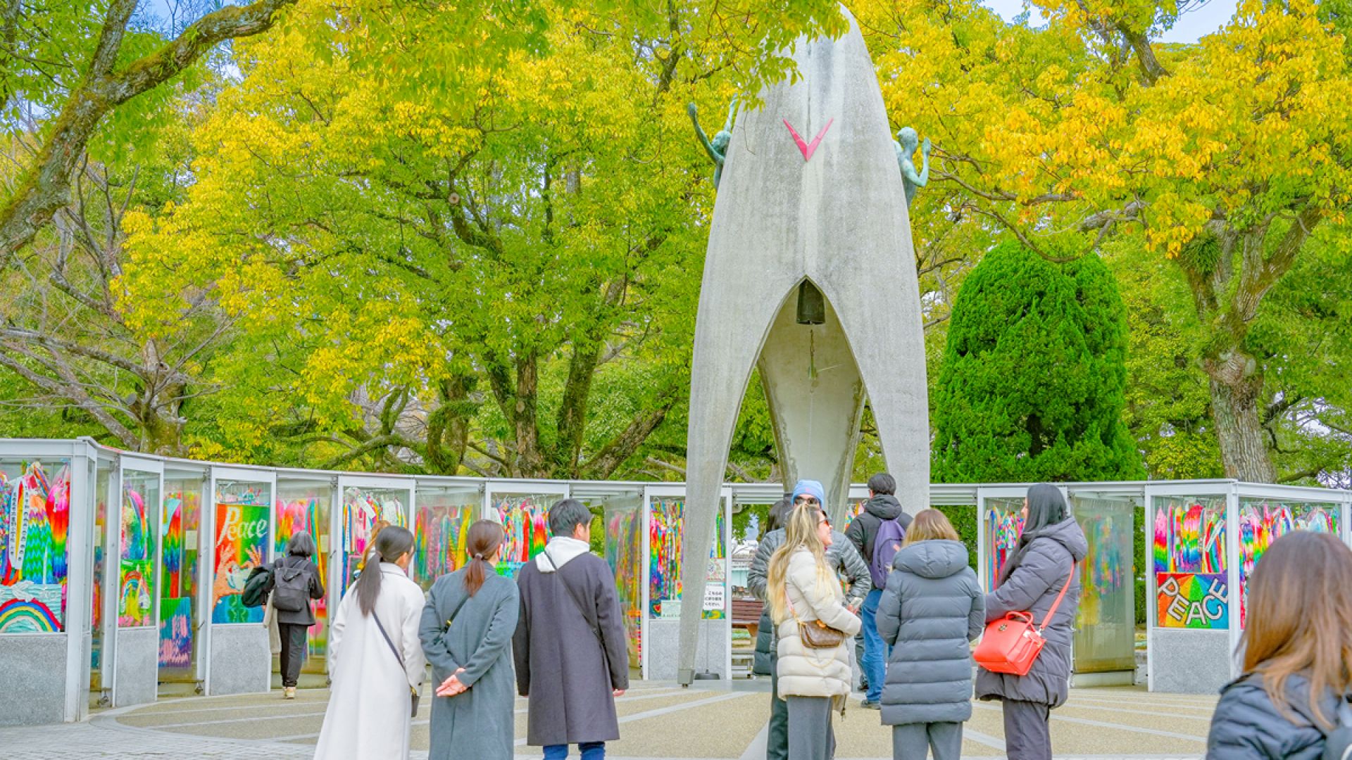 Day Trip to Miyajima with Itsukushima Shrine & Ferry