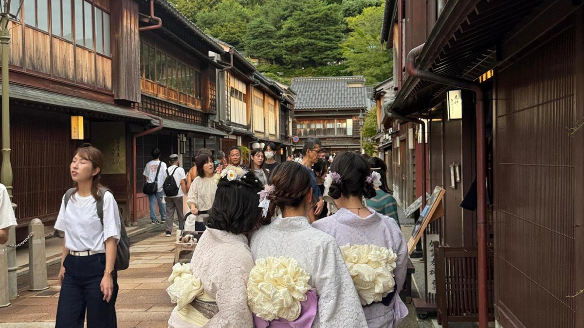 Shirakawago from Kanazawa