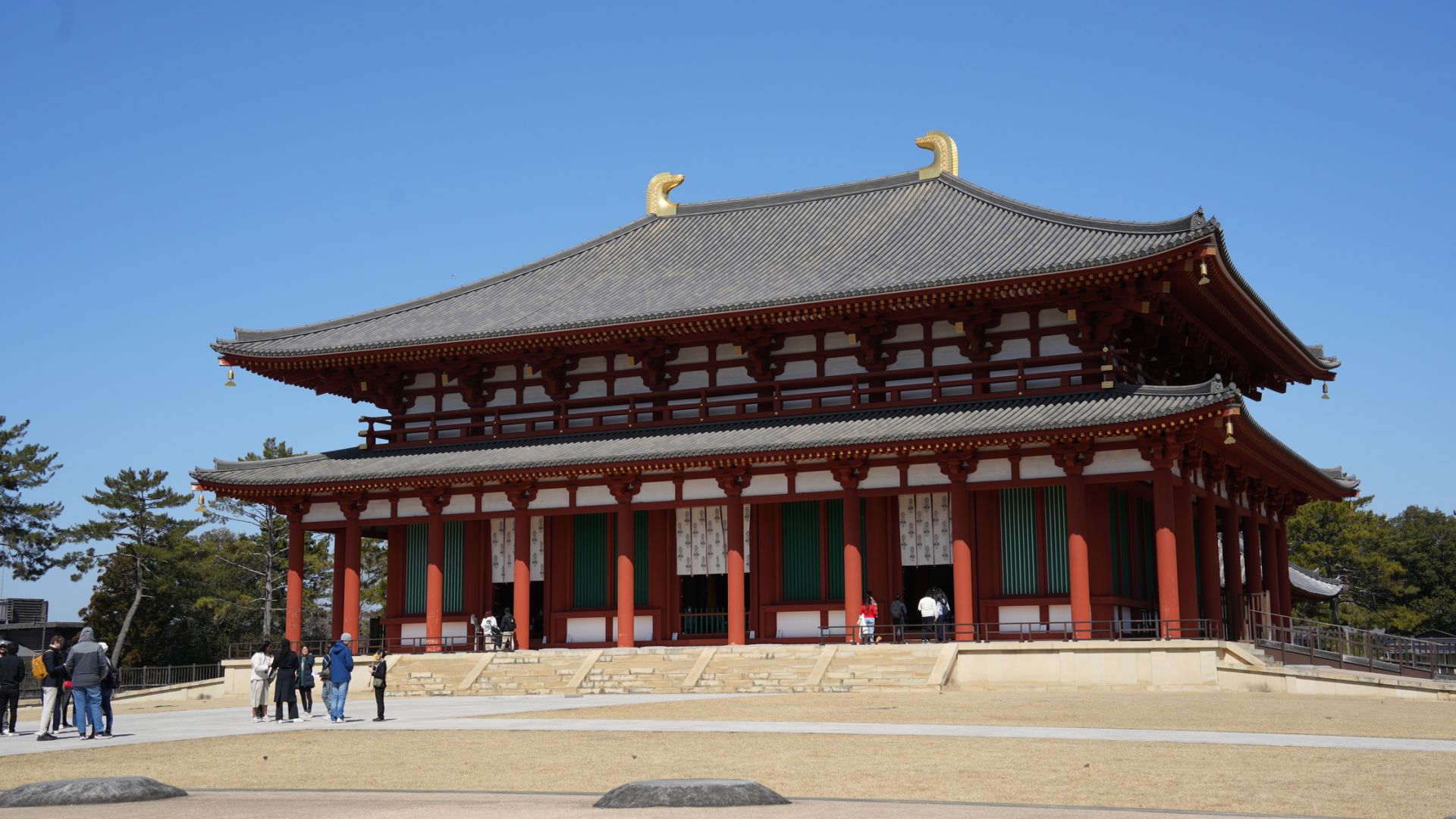 Visit Himeji, Nara, and Kobe from Osaka Bilingual Shared Tour