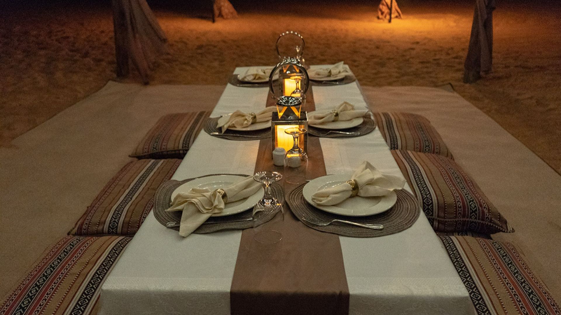 Exclusive Desert Experience - Private 4x4 transfers (up to 2 pax)