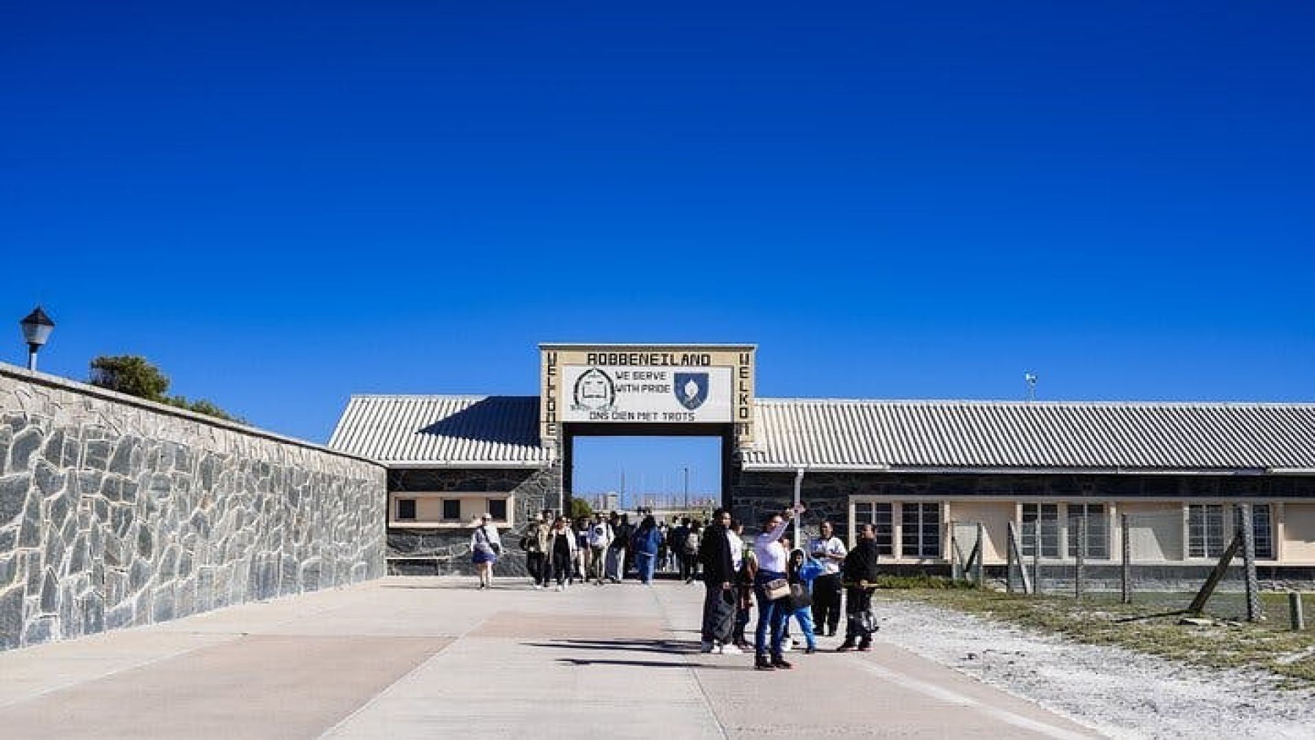 Robben Island, Bo-Kaap, and Table Mountain Guided Day Trip with Hotel Transfers