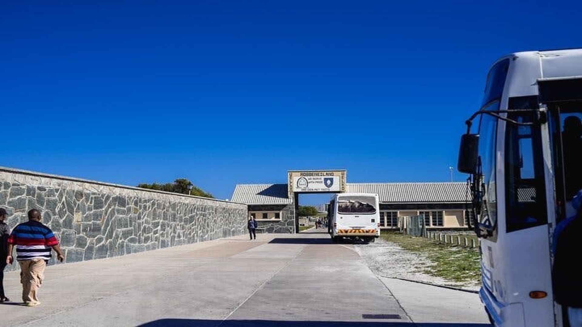 Robben Island, Bo-Kaap, and Table Mountain Guided Day Trip with Hotel Transfers