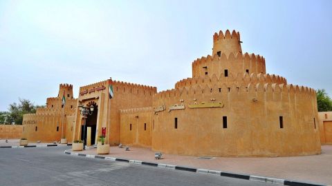 Private Full Day Al Ain City Sightseeing with Lunch from Dubai