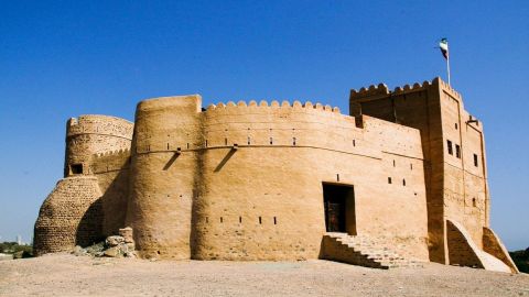 Private Day Tour to the East Coast & Fujairah with Lunch