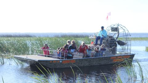 Boggy Creek Airboats: Scenic 1 hour tour