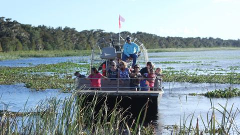 Boggy Creek Airboats: Sunset Tour